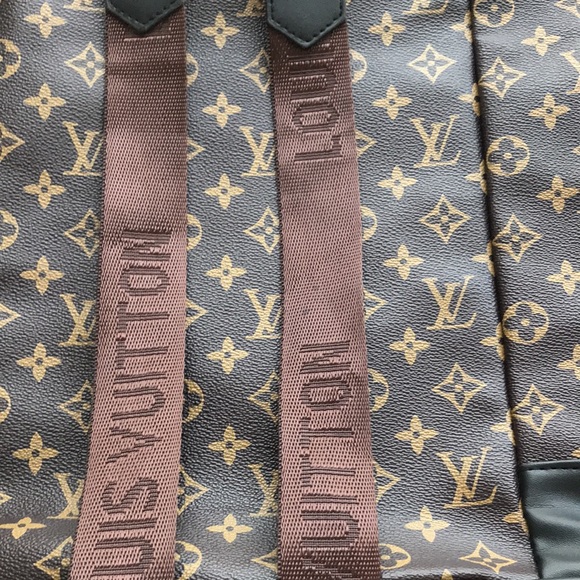 Louis Vuitton backpack - Picture 2 of 5